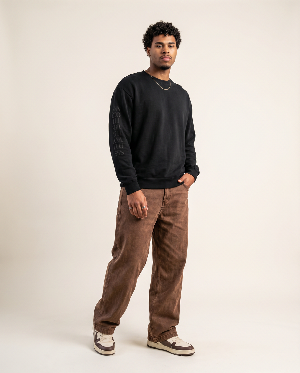 NOIRHAUS Essential Crewneck